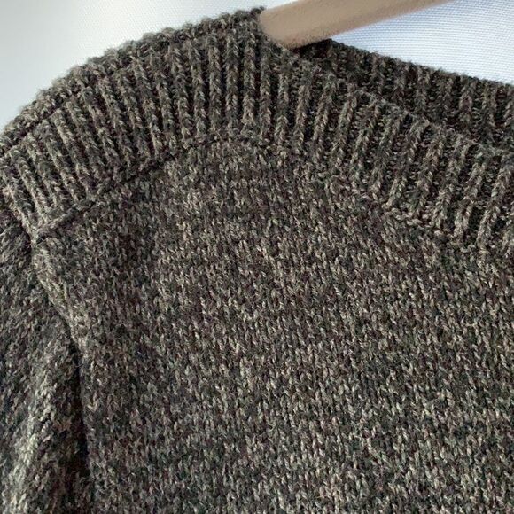 Chaps extra large crewneck sweater various colors of gray and black stripes. - Picture 4 of 8